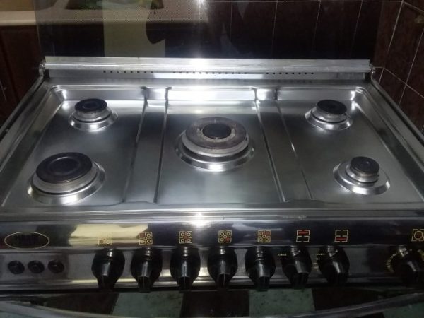 تنظيف وصيانة افران الغاز