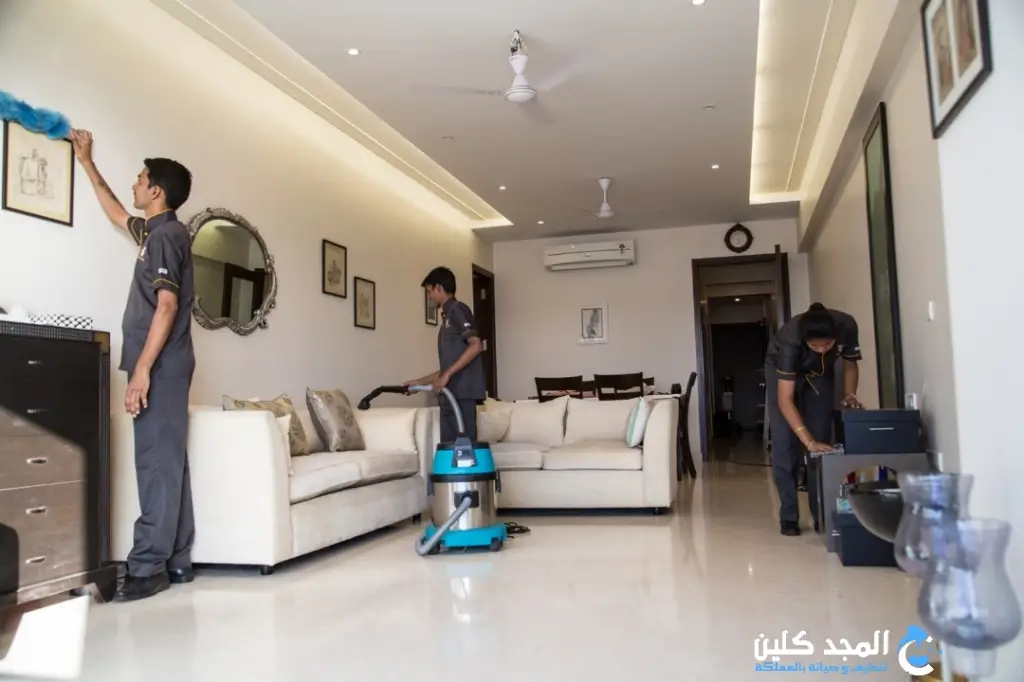 شركة غسيل منازل بالرياض بالساعة رجال