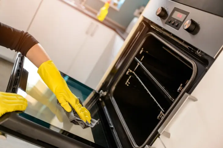 شركة تنظيف الافران بالرياض